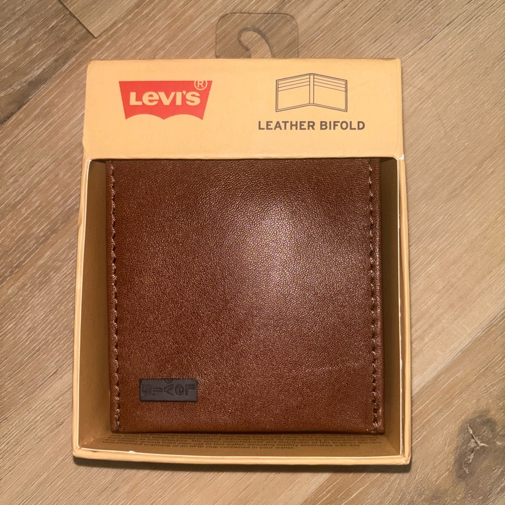 Levi's Brown Leather Bifold Wallet